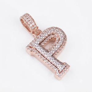Collier tendance en or rose massif 10 carats avec pendentif lettre initiale personnalisée A-Z sertie de moissanite, cadeau idéal - Product Image 1