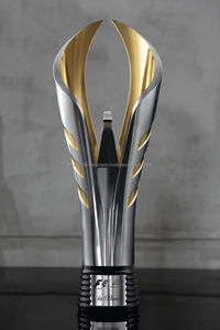 Pour le trophée de récompense sportive inspirée métal plaqué or conception de logo personnalisé assurance étanche gravée au Laser football Cricket - Product Image 4