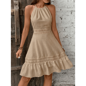 Mini-robe dos nu en crochet style halter, effet soleil, avec taille à œillets artisanale, coupe trapèze, en mélange de lin naturel - Product Image 1