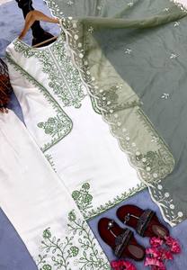 Ensemble Kurta et pantalon brodés en verre romain pour femme, avec dupatta en organza, idéal pour les fêtes d'été et d'hiver |   Salwar Kameez moderne avec broderie florale - Product Image 4
