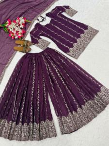 Ensemble prêt-à-porter entièrement cousu en soie froissée avec broderie de sequins de 3 mm, comprenant un haut et un pantalon Sharara Plazzo et un dupatta. - Product Image 5