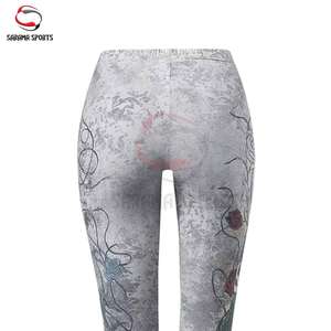 Leggings de sport pour femmes à taille haute, confortables et antibactériens, vente en gros du fabricant, taille personnalisée - Product Image 5