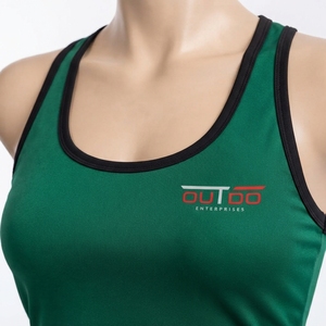Débardeur pour femme fabriqué avec des matériaux sportifs de qualité supérieure, mouvement flexible, séchage rapide, construction sécurisée des bretelles - Product Image 5
