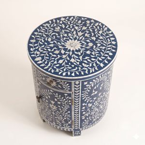 Table de chevet ronde bleu marine en nacre personnalisée avec 1 tiroir, incrustation florale, meuble artisanal, décoration de meubles - Product Image 3
