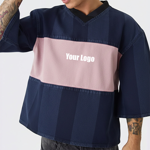 Nueva Camiseta de Hombre Oversize Personalizada con Cuello en V, Ajuste Holgado, Logotipo Impreso en Serigrafía, Ecológica, 100% Algodón Peinado - Product Image 4