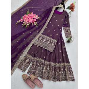 Robes de soirée de créateur, magnifiques tenues de soirée, haut-bas et dupatta - Product Image 3