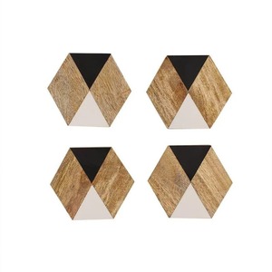 Posavasos Cuadrados Modernos de Madera con Diseño Geométrico en Blanco y Negro, Duraderos, Ecológicos y Antideslizantes para Decoración de Mesa - Product Image 4