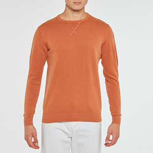 เสื้อสเวตเชิ้ตคอกลมผู้ชายแบบพื้นฐาน ผ้าฝ้าย 100% ล้างสีแบบแอซิด แขนยาว ผ้าฝ้ายธรรมชาติ ลายเรียบ ย้อมเส้นด้าย ผลิตตามแบบ ODM - Product Image 2