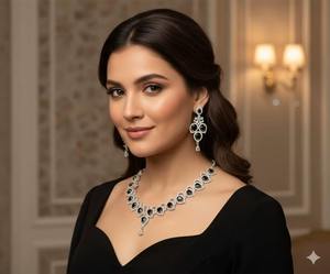 Conjunto de Collar y Pendientes Tribales de Latón Hechos a Mano de Excelente Calidad para Mujer, Joyería de Moda Étnica para Festivales, Disponible para la Venta - Product Image 1