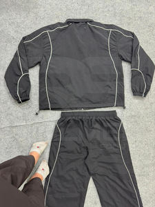 Conjunto Deportivo para Hombre, Chaqueta y Pantalones con Cordón, 100% Nailon, Líneas Reflectantes, Logotipo Digital, Estilo Vintage, Cortavientos 2026 - Product Image 4