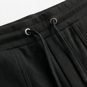 Shorts de sport pour hommes en coton 100% de haute qualité avec logo personnalisé, design unique, longueur genou, pour la course et la gym - Product Image 4