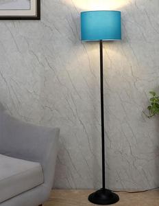 Lampe de sol moderne en métal avec abat-jour cylindrique en tissu bleu, lumière LED blanc chaud pour salon, design minimaliste - Product Image 1
