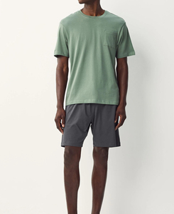 Ensemble de T-shirts personnalisés pour hommes à col rond et manches courtes, en coton vert uni tricoté respirant, imprimé numériquement, décontracté avec poche avant - Product Image 3