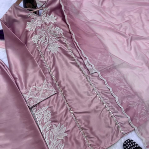 Conjunto de Kurta y Pantalón de Seda Crepé Natural con Dupatta de Organza, Adornos de Lentejuelas y Moti Hechos a Mano, Traje Festivo Tallas M L XL XXL - Product Image 1