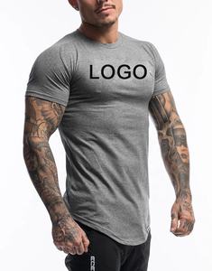 เสื้อยืดแมนส์ยิม พิมพ์ลายโลโก้ด้านหลังแบบกำหนดเอง คุณภาพสูง พิมพ์ดิจิทัล เป็นมิตรกับสิ่งแวดล้อม ผ้าฝ้าย 100% ทรงหลวม ไซส์พลัส สำหรับผู้ชาย - Product Image 1