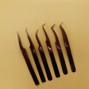 Pinzas Profesionales de Precisión Antimagnéticas y Antiestáticas de Acero Inoxidable con Punta Serrada de 10 mm para Extensión de Pestañas Postizas - Product Image 5