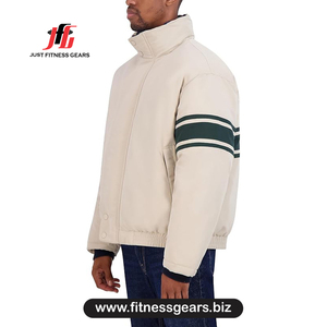เสื้อแจ็คเก็ตพัฟเฟอร์มีฮู้ดสำหรับผู้ชาย สีเบจเขียวลายทาง กันลมสำหรับฤดูหนาว สวมใส่สบาย มีกระดุมปิด - Product Image 3