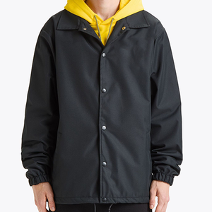 Veste Coach Unisexe Noire Coupe Ample en Softshell Enduit Résistante à l'Eau Style Décontracté Streetwear avec Fermeture Éclair et Ourlet à Cordon Ajustable - Product Image 2