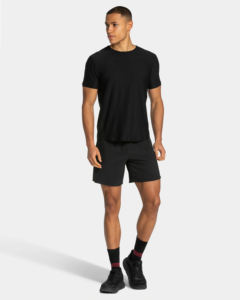 Camiseta de Hombre Negra Lisa de Cuello Redondo, Corte Regular, Manga Corta, Estilo Urbano Básico, 100% Algodón, Anti-Pilling, Transpirable, para Gimnasio - Product Image 3