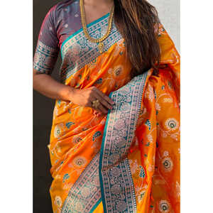 Sari tissé Jaal contrastant en soie douce Zari, motif Banarasi orange, de la collection Elite Weaves, vêtements indiens et pakistanais - Product Image 2