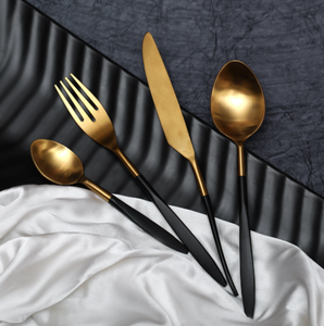 Ensemble d'ustensiles de cuisine en acier inoxydable noir et or bicolore, finition mate, de qualité supérieure, style moderne - Product Image 3