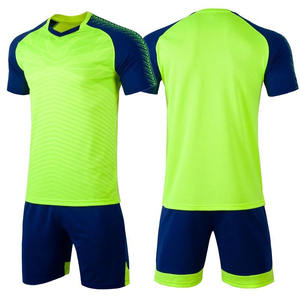 Dernier design 2026 Nouveaux uniformes d'entraînement de football pour adultes et jeunes Impression de logo personnalisé Uniforme de football à manches courtes Service OEM - Product Image 1