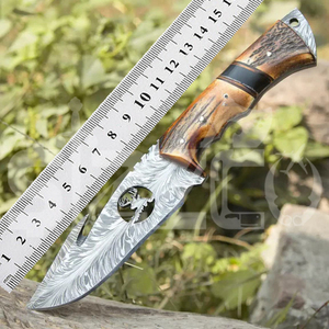 Couteau de chasse OEM Wirecut en acier Damas, couteau à dépecer, manche en bois de cerf, lame fixe, couteau de camping et d'extérieur EDC avec étui en cuir - Product Image 6