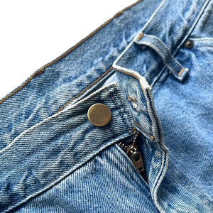 Shorts en jean délavé et vieilli pour homme, style streetwear, coupe droite, effet soleil, broderie personnalisée, fermeture éclair, tricot uni - Product Image 3