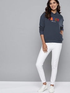 Sudadera con Capucha Azul Marino para Mujer, Estampado Vacay, Corte Regular, Ropa Casual, 100% Algodón Tejido, Estilo Otoñal - Product Image 1