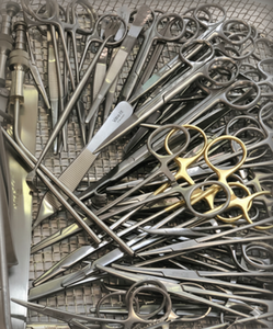 Juego de 35 Instrumentos Básicos para Cirugía Menor, Kit Quirúrgico de Acero Inoxidable de Grado Médico con Mango de Bisturí, Pinzas y Tijeras - Product Image 1