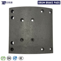 Plaquettes de frein à tambour de 17 mm d'épaisseur à 12 trous pour essieu arrière de camions lourds Sinotruk Shacman Foton Faw Cascadia OEM et remorques