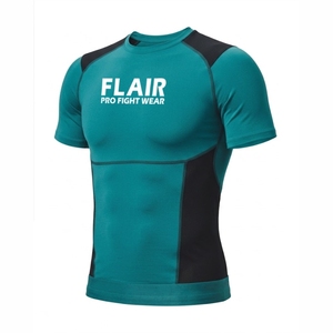 T-shirt de compression à manches courtes pour homme Flair, vert olive, col rond, tricoté en polyester, séchage rapide, coupe sportive - Product Image 5