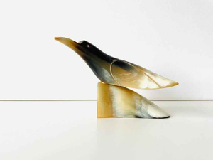 Escultura Decorativa de Cuerno Natural, Hecha a Mano, Económica, para Mesa de Centro, Hogar u Oficina, por Perfect Enterprises - Product Image 5