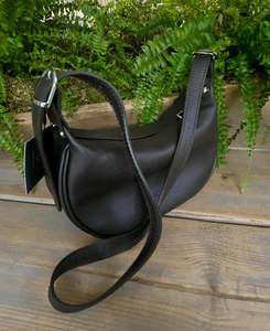 Sac demi-lune en cuir véritable noir pour femme, sac à main à bandoulière, texture douce, design classique - Product Image 4