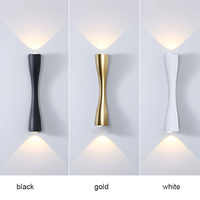 Applique murale LED incurvée en aluminium doré brossé moderne, éclairage ambiant décoratif pour hôtel, faisceau lumineux vers le haut et vers le bas (lot de 2)