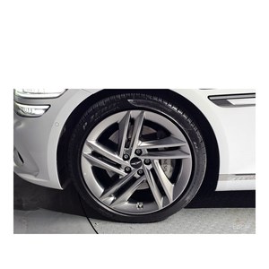 Genesis G80 2.5 Turbo AWD Essence 2024, 43 945 km, Boîte de vitesses automatique, Sièges en cuir, Volant à gauche, Caméra arrière - Product Image 5