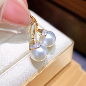 Boucles d'oreilles en argent pur S925 haut de gamme avec perles naturelles de 10-11 mm, épaisses, texturées, élégantes et luxueuses, assorties d'un cadeau - Product Image 4