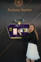 Máquina Expendedora de Perfumes Inteligente, Dispensador de Perfumes con Pantalla Táctil, Máquina Expendedora de Autoservicio