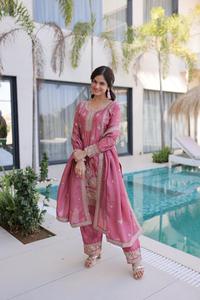 Salwar Kameez Tradicional Étnico Indio para Mujer, para Cualquier Ocasión, Ropa Elegante al por Mayor con Excelente Calidad Premium - Product Image 4