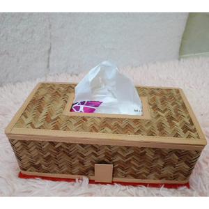 Porta pañuelos de papel Shetal Pati hecho a mano, ecológico, tejido tradicional, duradero, ligero, biodegradable, étnico y sostenible. - Product Image 2
