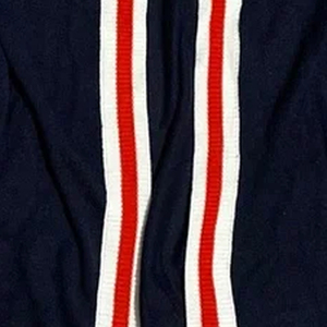 เสื้อคาร์ดิแกนไหมพรมเชนิลล์แบบคลาสสิกสำหรับผู้หญิง อุ่นสบาย เหมาะสำหรับฤดูหนาว สวมใส่สบายๆ แบบลำลอง มีกระดุม เหมาะสำหรับชมรมนักศึกษา มหาวิทยาลัย ฤดูใบไม้ผลิ - Product Image 5