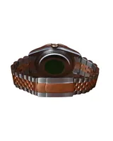 Montre pour homme Hip Hop avec boîtier rond serti de pierres, mouvement à quartz, moissanite VVS, bracelet simple et cadran blanc personnalisé