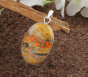 Collier unisexe en argent sterling 925 avec pendentif œil de tigre serti d'une monture vintage, vente en gros - Product Image 1