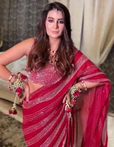 Sari en faux georgette le plus vendu pour femmes – Tenue ethnique haut de gamme, élégant et traditionnel pour fêtes et mariages – En promotion - Product Image 2