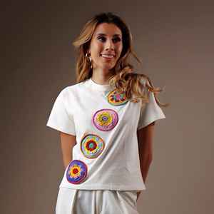 Camiseta de algodón Hite con parche de ganchillo y bordado, manga corta, cuello redondo, ropa casual de verano, tops con decoración floral hecha a mano - Product Image 1