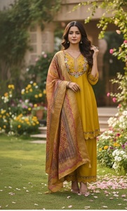 Elegante Conjunto de Kurti para Mujer, Manga 3/4, Algodón y Seda, Completamente Cosido, para Ocasiones Formales y Festivas - Product Image 2