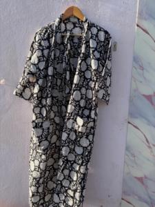 Peignoir Kimono Floral Noir pour Femme, Léger en Coton, Robe de Chambre d'Été, Tenue de Spa, Robe de Plage avec Ceinture - Product Image 5