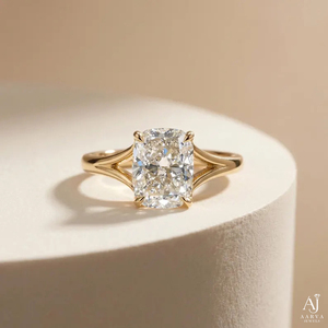 Anillo de Compromiso con Diamante Cultivado en Laboratorio, Corte Radiante, Banda Solitaria, Chapado en Oro sobre Plata, Certificado por Terceros, AARVA JEWELS para Mujer - Product Image 1