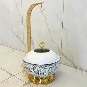 Elegante Tazón de Servir de Oro Blanco con Tapa, Patrón Geométrico Ornamentado, Plato de Presentación para Buffet con Asa de Pájaro Estilizada - Product Image 2