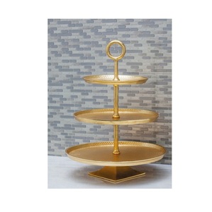 Socle de présentation de gâteaux en métal durable avec un design élégant pour les événements de boulangerie, les mariages et les décorations de fête - Product Image 6
